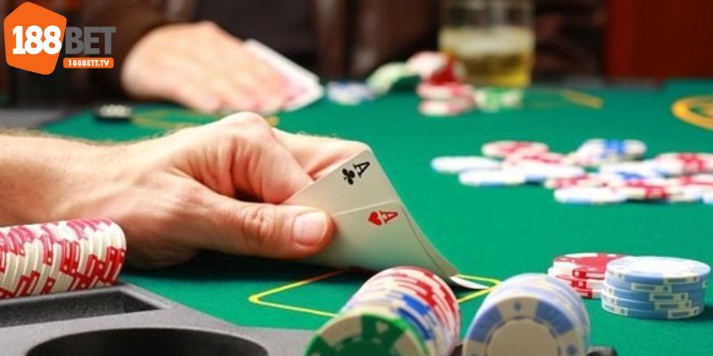 Mẹo đặt cược Poker bất bại của cao thủ